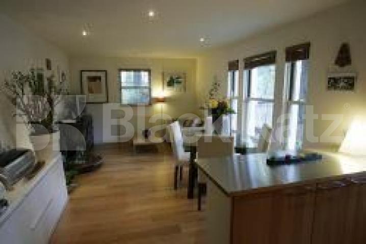 			1 Bedroom, 1 bath, 1 reception Flat			 St Lukes Road, Notting Hill